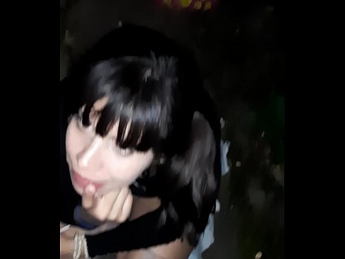 ❤️ 거리에서 사탕과 교환으로 부어오른 페니스 하드 포르노 ko.com-pornzog.ru에서 ❌️❤
