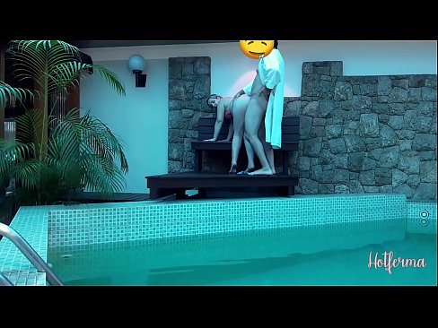 ❤️ 보스는 하녀를 수영장에 초대하지만 뜨거운 것을 거부할 수 없습니다. 하드 포르노 ko.com-pornzog.ru에서 ❌️❤